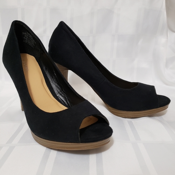 Old Navy Women's size 8 dress shoe